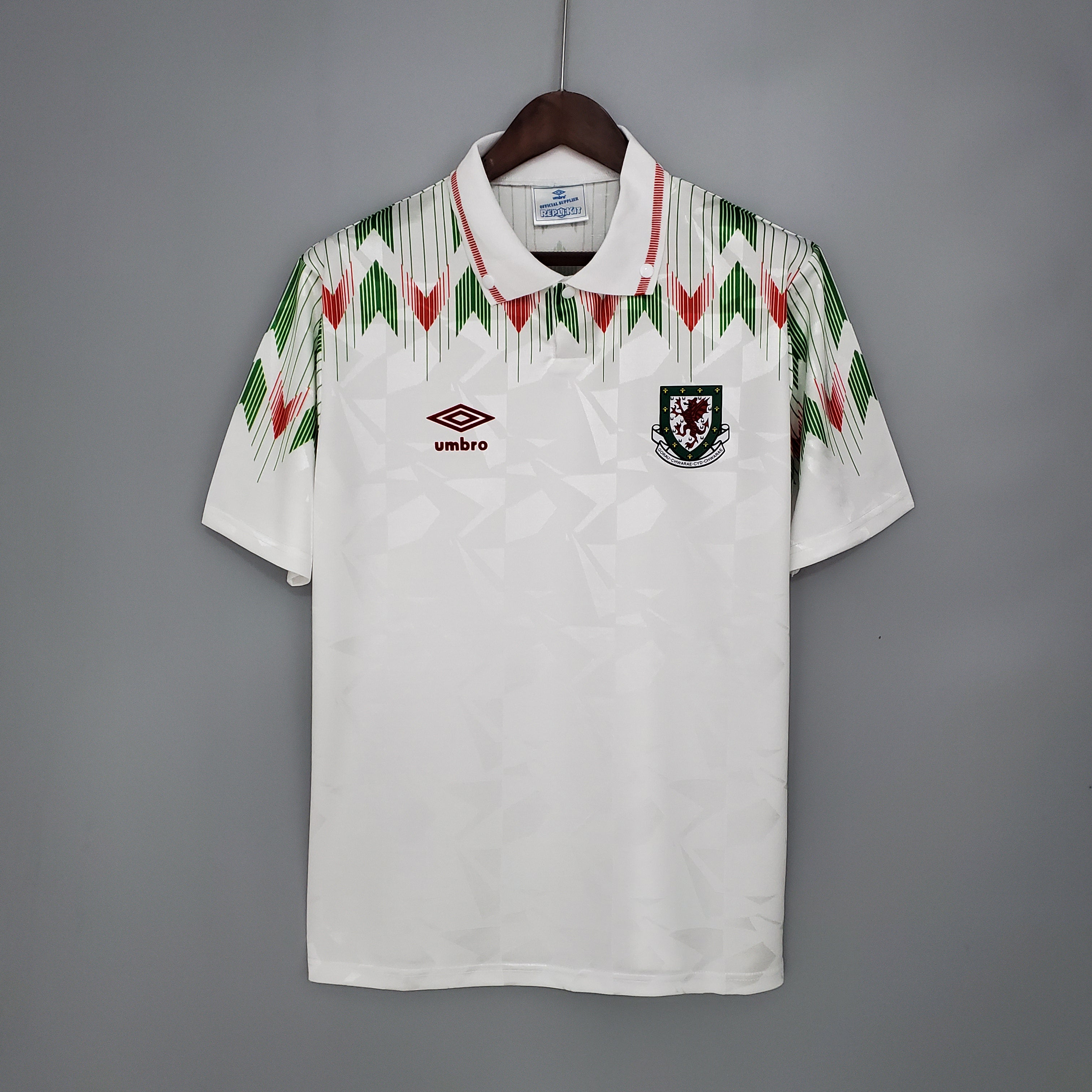 Wales 90/92 Away