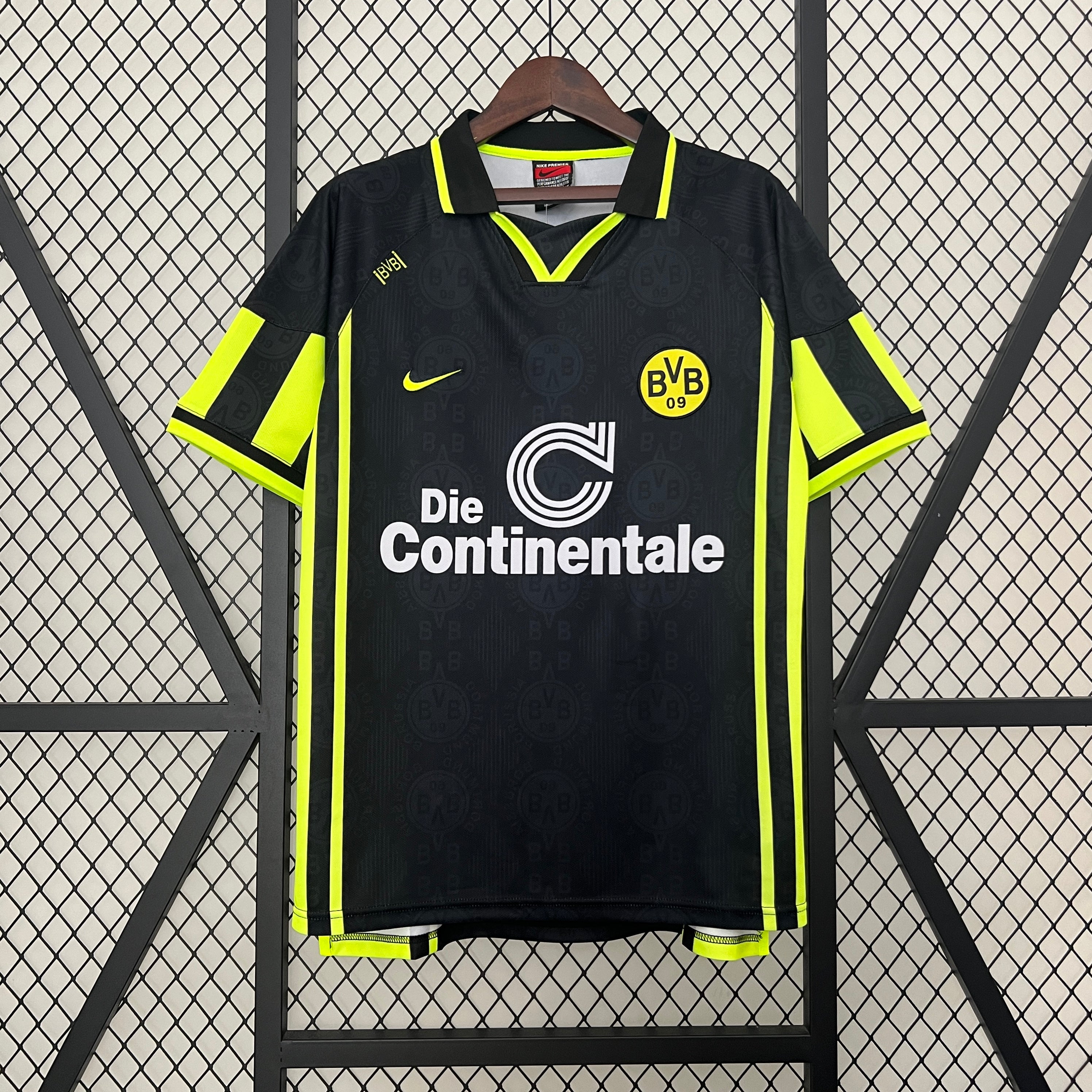 Dortmund 96/97 Away