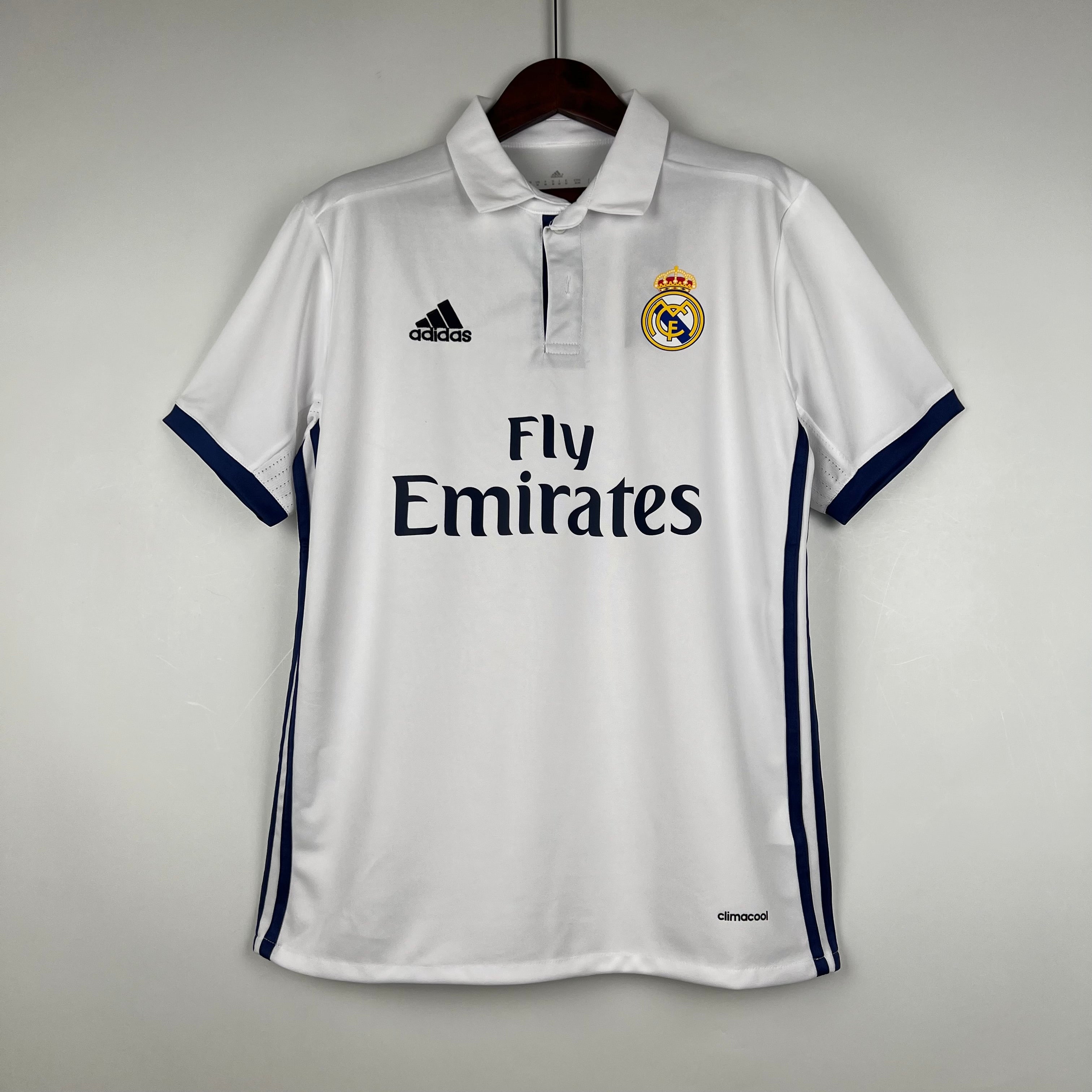 Real Madrid 16/17 Home