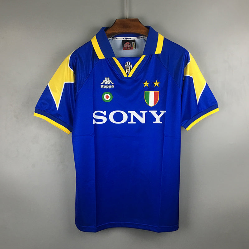 Juventus 95/97 Away