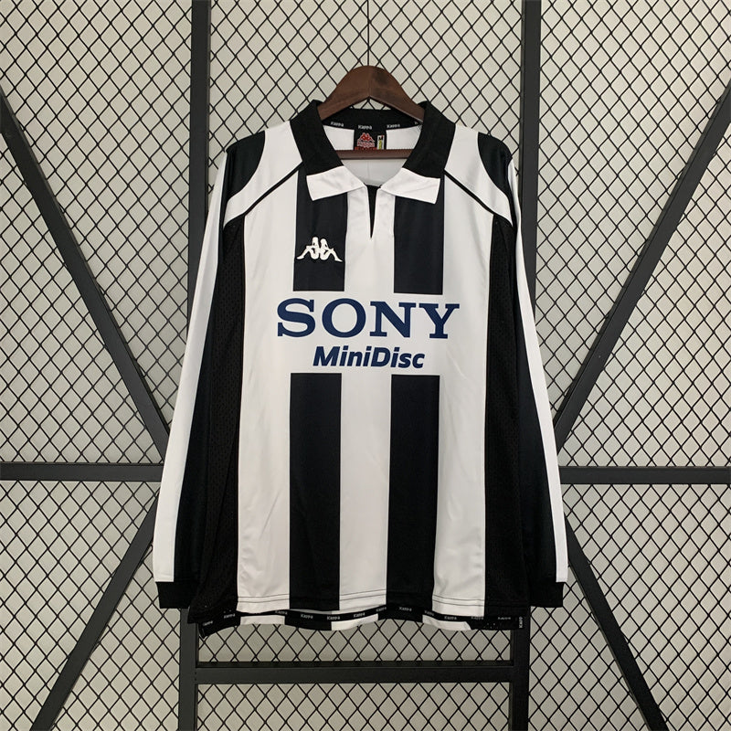 Juventus 97/98 Home Long Sleeve