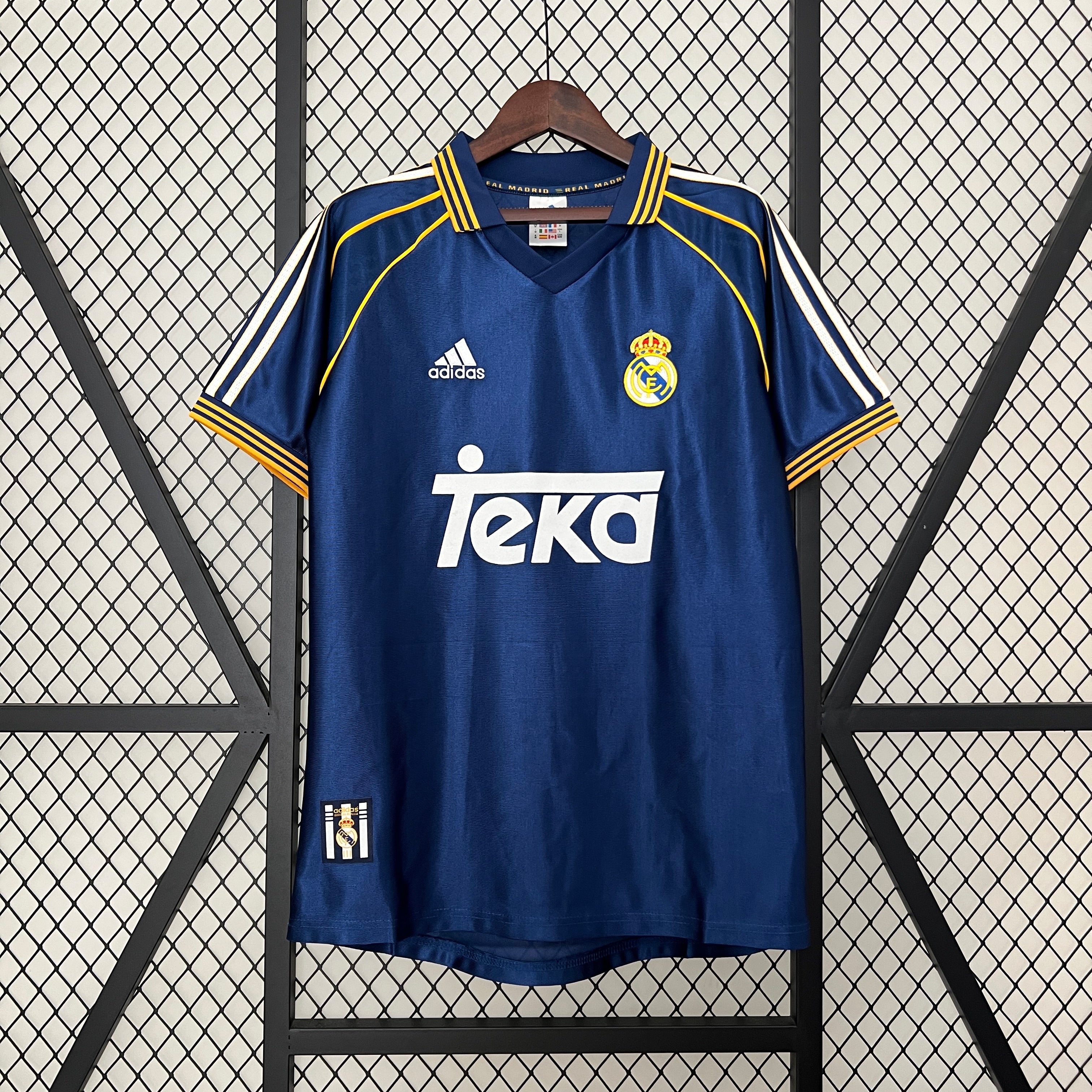 Real Madrid 98/99 Third